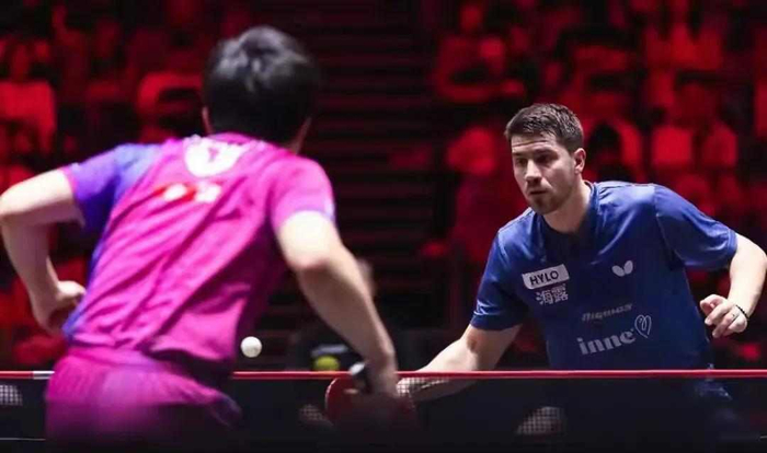 乐鱼体育手机版-张本智和输球，心理防线崩了，弗朗西斯卡赢在悄悄学中国打法|新加坡|林诗栋|男单|WTT新加坡大满贯|比赛_新浪体育_新浪新闻